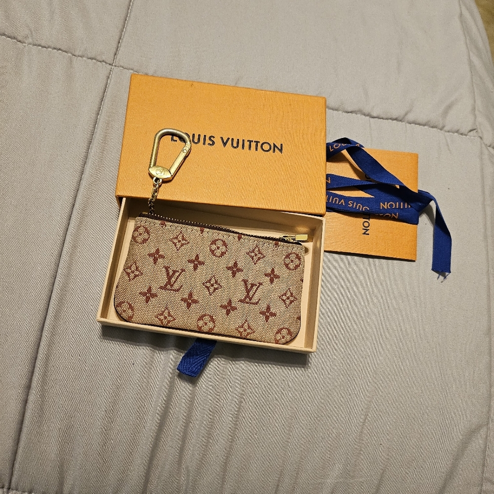 Authentic Louis Vuitton mini lin key card holder